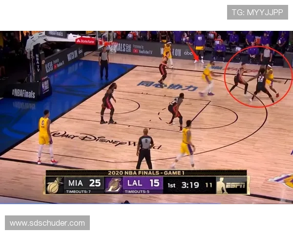 戴维斯挡拆积极制造错位，提升内线防守与得分效率明显